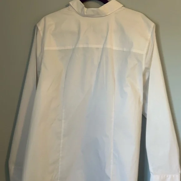 Liz Claiborne button down blouse - Picture 2 of 3